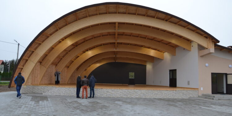 Grębów: Nowy amfiteatr zamiast wysłużonej sceny