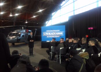 Mielec/Warszawa: Śmigłowce oficjalnie przekazane policji