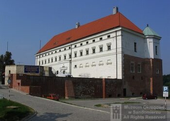 Sandomierz: Muzeum Okręgowe czeka na młodych miłośników archeologii.