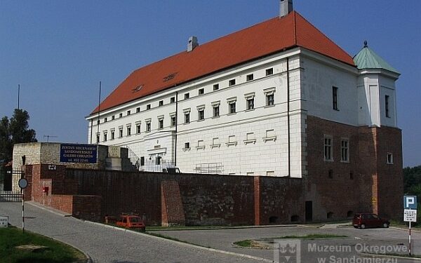 Sandomierz: Muzeum Okręgowe czeka na młodych miłośników archeologii.