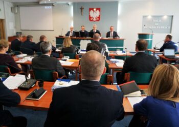 Mielec: Komisje wybrane.