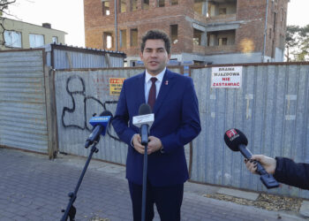 Stalowa Wola: Rozbiórka 'szkieletora’ powinna ruszyć w tym tygodniu.