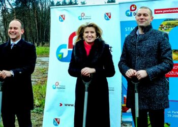 Dębica: Nowa szkoła dla dzieci.