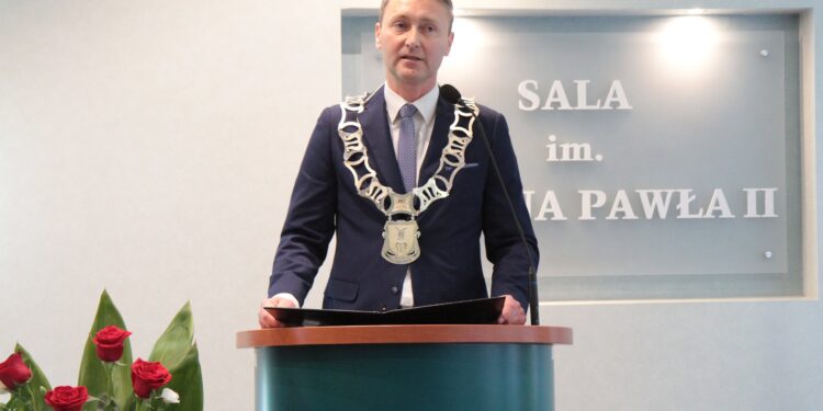 Mielec: Chcę pracować ponad podziałami.