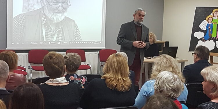 Tarnobrzeg. Spotkanie wspomnieniowe poświęcone Kazimierzowi Wiszniowskiemu.