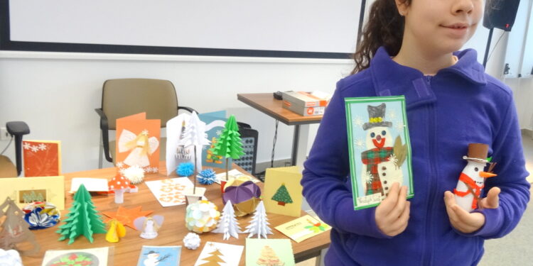 Stalowa Wola: Zrób w MBP kartkę świąteczną i ozdobę na choinkę