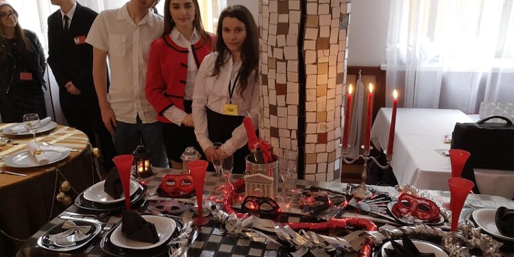 Łoniów: Mikołaj w Domu dla Dzieci i Młodzieży