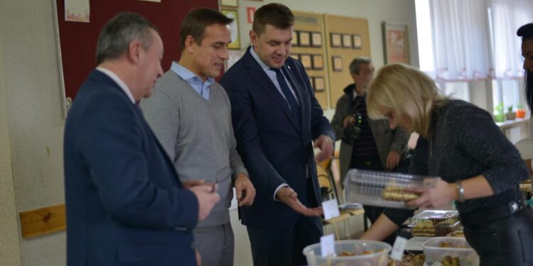 Sandomierz: Sandomierska 'Trójka’ pomaga Julii Skurskiej.