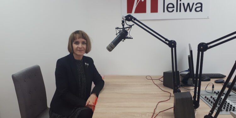 Rozmowa z dyrektorem Szkoły Podstawowej nr 4 Małgorzatą Szubą o koncercie charytatywnym „Cztery pory roku czyli krótka historia o miłości”.