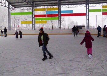 Majdan Królewski: Lodowisko rozpoczyna sezon