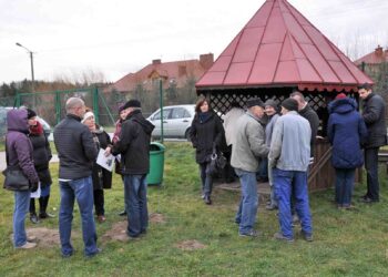 Kolbuszowa: Maszt telefonii w… środku osiedla.