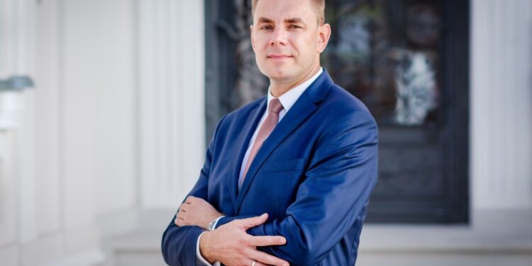 Sandomierz: Radni uchwalili pensję burmistrzowi