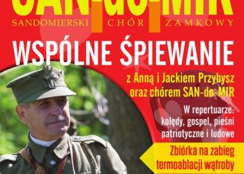 Sandomierz: Na zdrowie dla Adama. Wspólne śpiewanie na zamku.