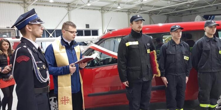 Mielec: Wzbogacili się o nowy pojazd