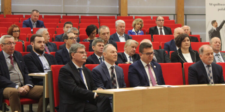 Stalowa Wola: Odbyła się II konferencja Biznes-Nauka-Stalowa Wola