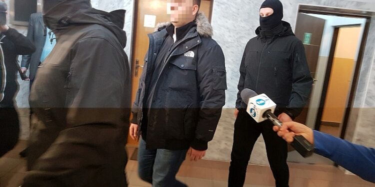 Tarnobrzeg, kraj. Areszt dla Bartłomieja M.. Mariusz Antoni K.  z poręczeniem majątkowym i zakazem opuszczania kraju.