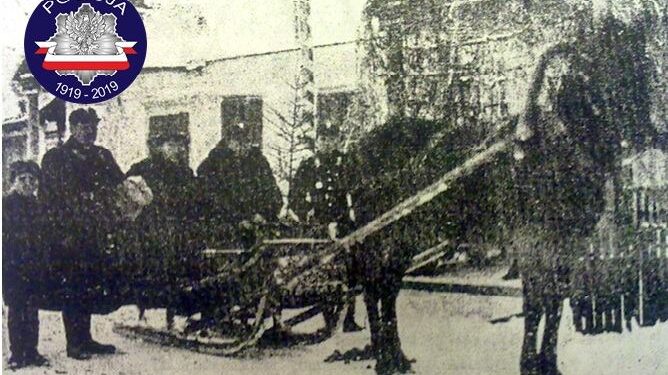 Sandomierz: Stulecie policji państwowej – poszukiwania fotograficznych wspomnień.