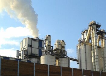 Mielec: Mogli wesprzeć rozbudowę Kronospanu.