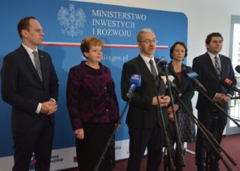 Stalowa Wola: Odbyły się konsultacje wojewódzkie z ministrem Kwiecińskim.