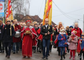 Region: Orszaki Trzech Króli przejdą ulicami miast.