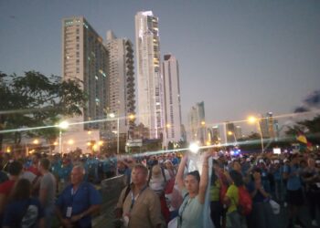 Mielec: Młodzi oczekują na papieża.