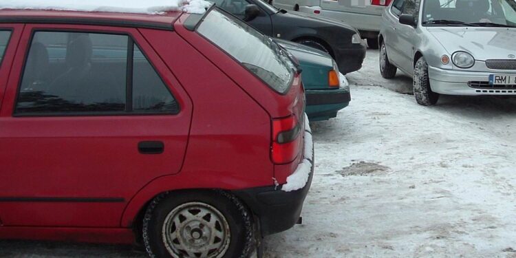 Mielec: Wyremontować parking