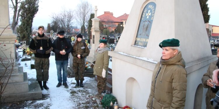 Stalowa Wola: Uczcili pamięć poległych w Powstaniu Styczniowym