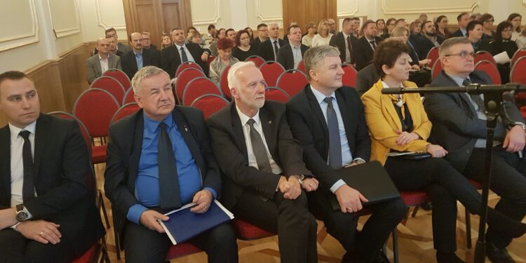Tarnobrzeg. Szkolnictwo zawodowe tematem konferencji  w TDK.