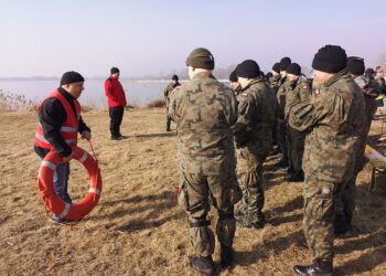 Tarnobrzeg: Wspólne ćwiczenia terytorialsów, strażaków OSP i ratowników wodnych