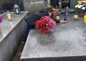 Sandomierz: Więcej zgonów niż narodzin.