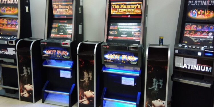 Region: Funkcjonariusze KAS walczą z podziemiem hazardowym.