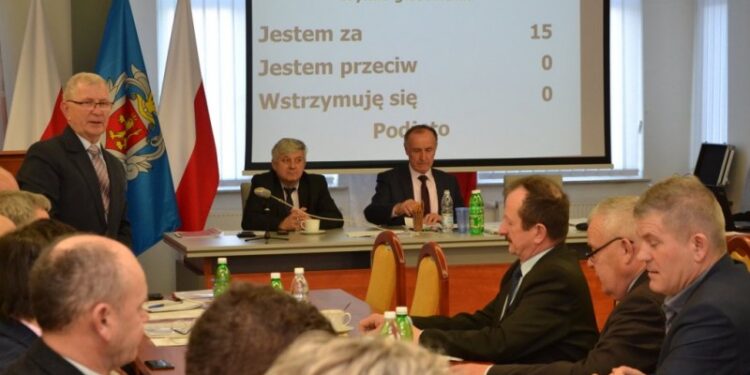 Radomyśl Wielki: Po trzykroć kanalizacja!