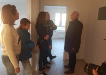 Tarnobrzeg. Rodziny zasiedlają blok TTBS.