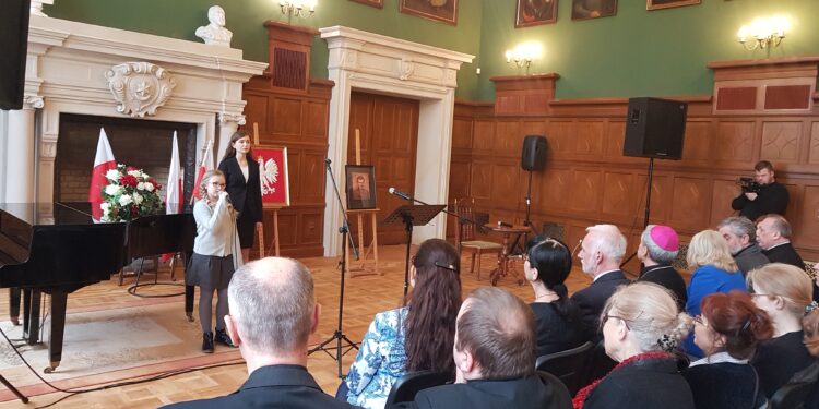 Tarnobrzeg. Religijne wychowanie do patriotyzmu.