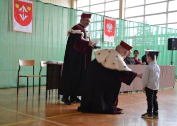 Samborzec: Od dziś studenci z Publicznego Przedszkola „Wesołe Jabłuszko” w Samborcu.