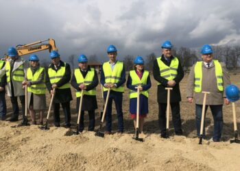 Staszów: Nowy inwestor w podstrefie Grzybów