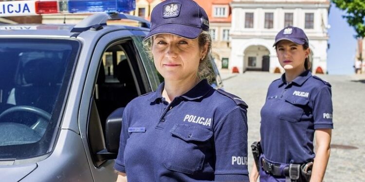 Sandomierz: Coraz więcej kobiet w policji.