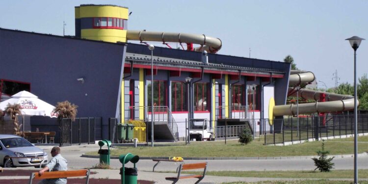 Mielec: Problemy basenu.
