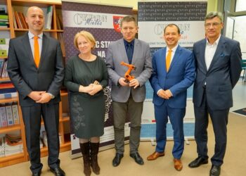 Mielec:  Roboty KUKA w Centrum Kształcenia Praktycznego i Doskonalenia Nauczycieli.