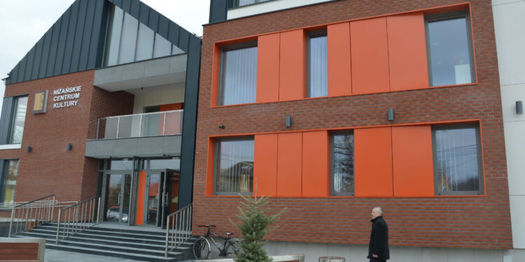 Nisko: NCK Sokół otwarte po przebudowie.