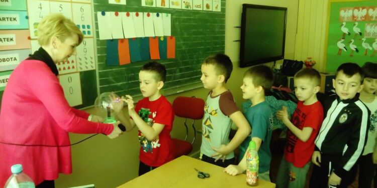 Nisko: Warsztaty z księgarnią