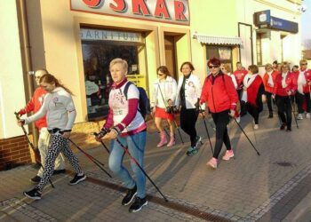 Kolbuszowa: Kobiecy Marsz Nordic Walking.