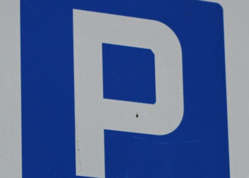 Stalowa Wola: Więcej kasy na parkingi przy Dmowskiego.