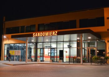 Sandomierz: Przywracanie połączeń komunikacyjnych.