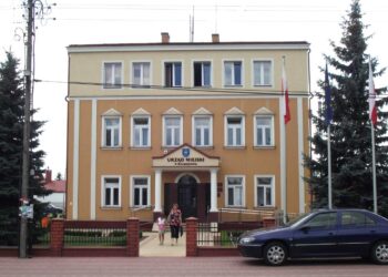 Kolbuszowa: Apel o zmianę czasu pracy urzędu.