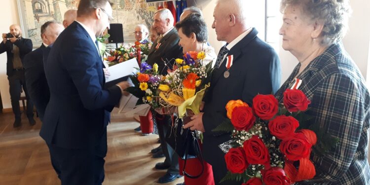 Sandomierz: Wręczono złote i srebrne medale za zasługi dla obronności kraju.