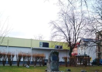 Mielec: Wreszcie czysto za Biedronką.