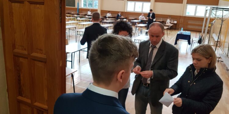 Tarnobrzeg. Napisali część humanistyczną.