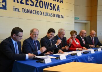 Stalowa Wola: Porozumienie w sprawie rozbudowy bazy naukowo-badawczej