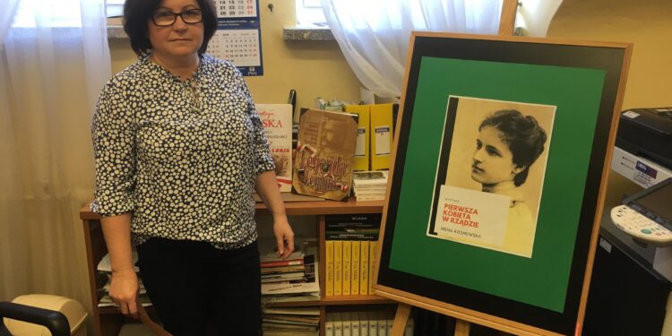 Samborzec: Wystawa o Irenie Kosmowskiej, pierwszej kobiecie w rządzie.